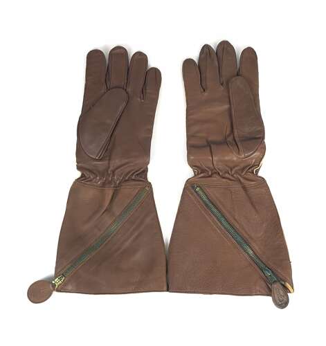 WW2 RAF 1941 Pattern Flying Gloves.