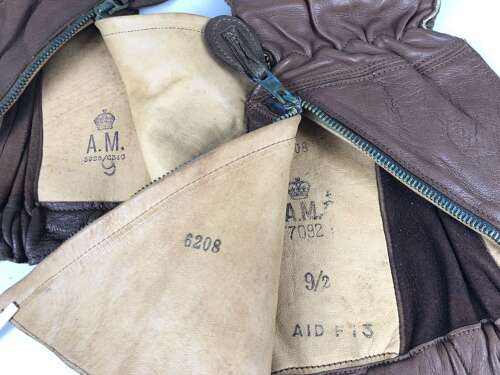 WW2 RAF 1941 Pattern Flying Gloves.